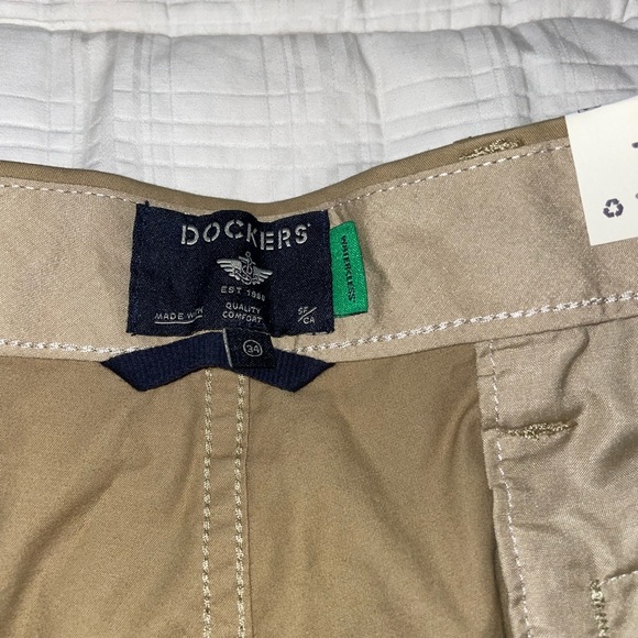 men’s dockers khaki shorts - Picture 3 of 5